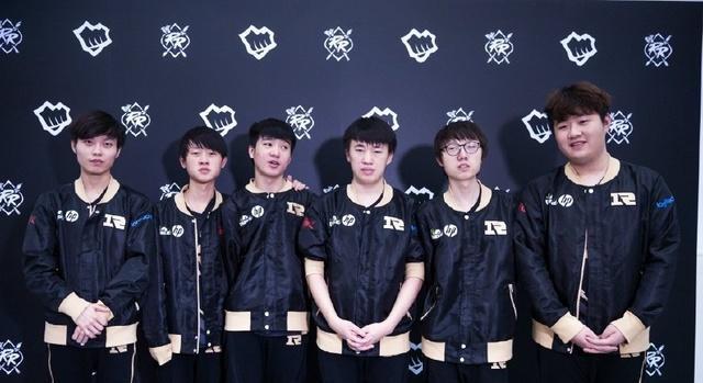 都在时光中 都在时光中