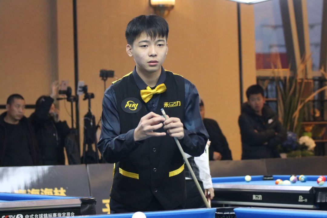 他依靠坚强 他依靠坚强